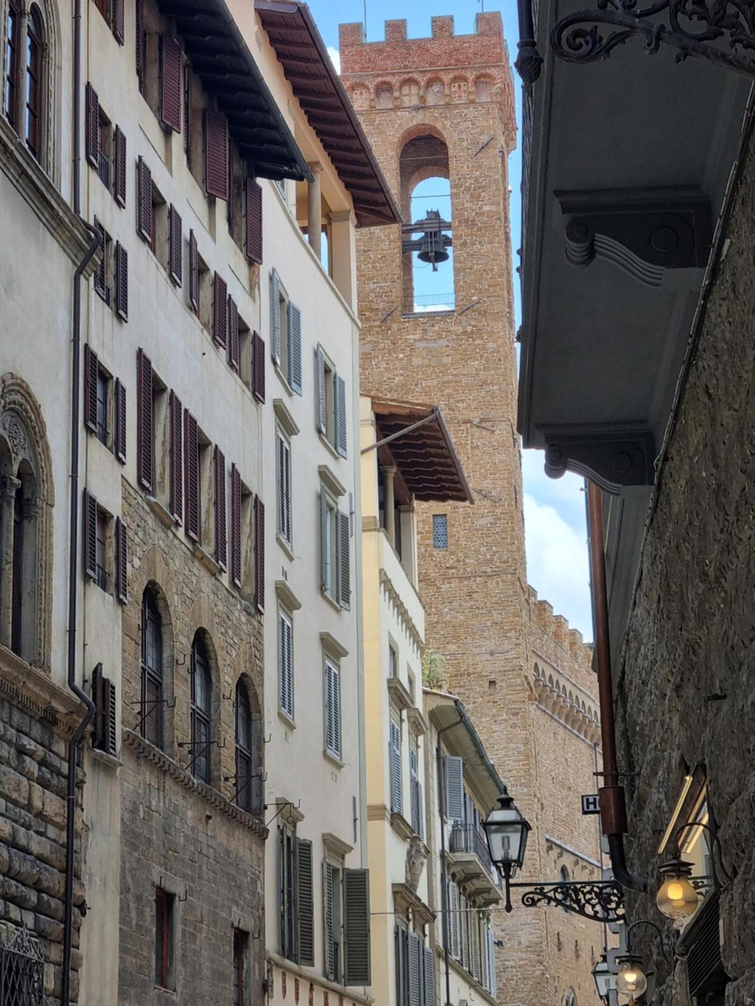 La Sede Dell'Arte Monolocale Studio E Camere In Torre Medievale Vicino A Duomo E Piazza Signoria Florence Exterior photo